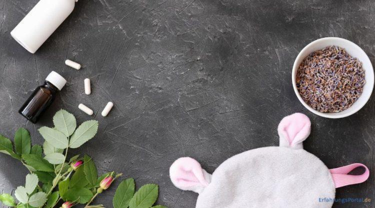 Melatonin, Augenmaske und Lavendeltee