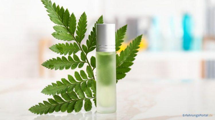 CBD in einer kleinen Flasche