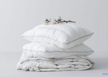 Kopfkissen und Bettdecke