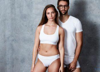 Paar in Unterwäsche