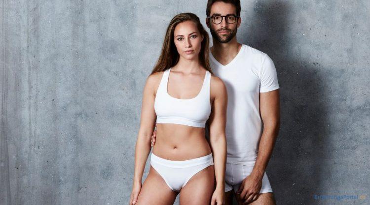 Paar in Unterwäsche