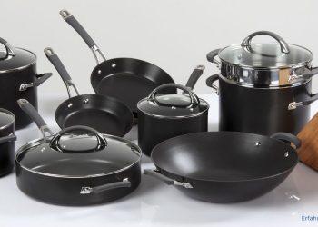 Töpfe, Pfannen und Messerblock