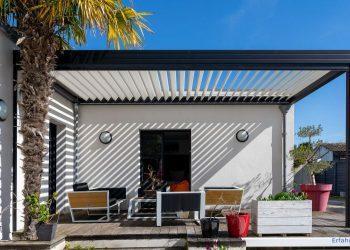 Terrasse mit Überdachung