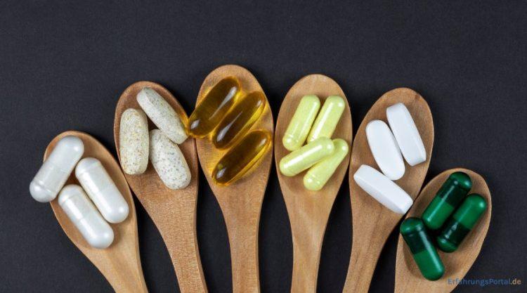 Supplements auf Holzlöffel
