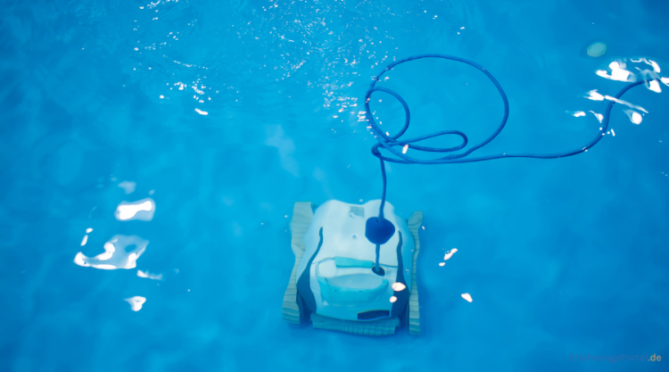 Poolroboter im Pool
