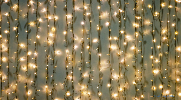 Lichterkettenvorhang