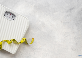 Personenwaage und Maßband