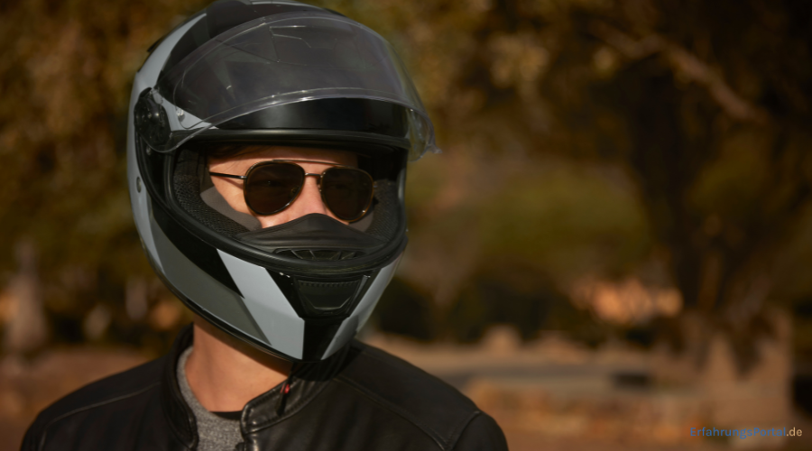Motorradhelm