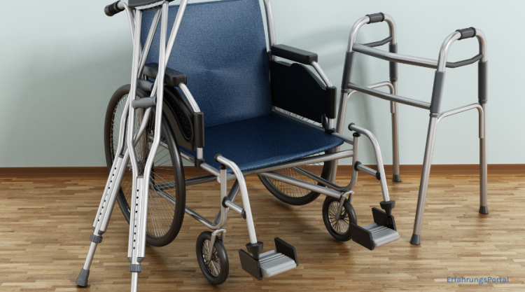 Rollstuhl und Gehhilfen